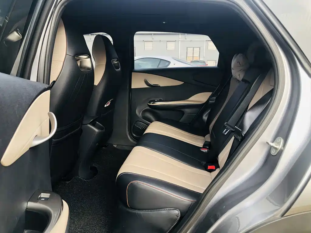 BYD Dolphin — миниатюра 5