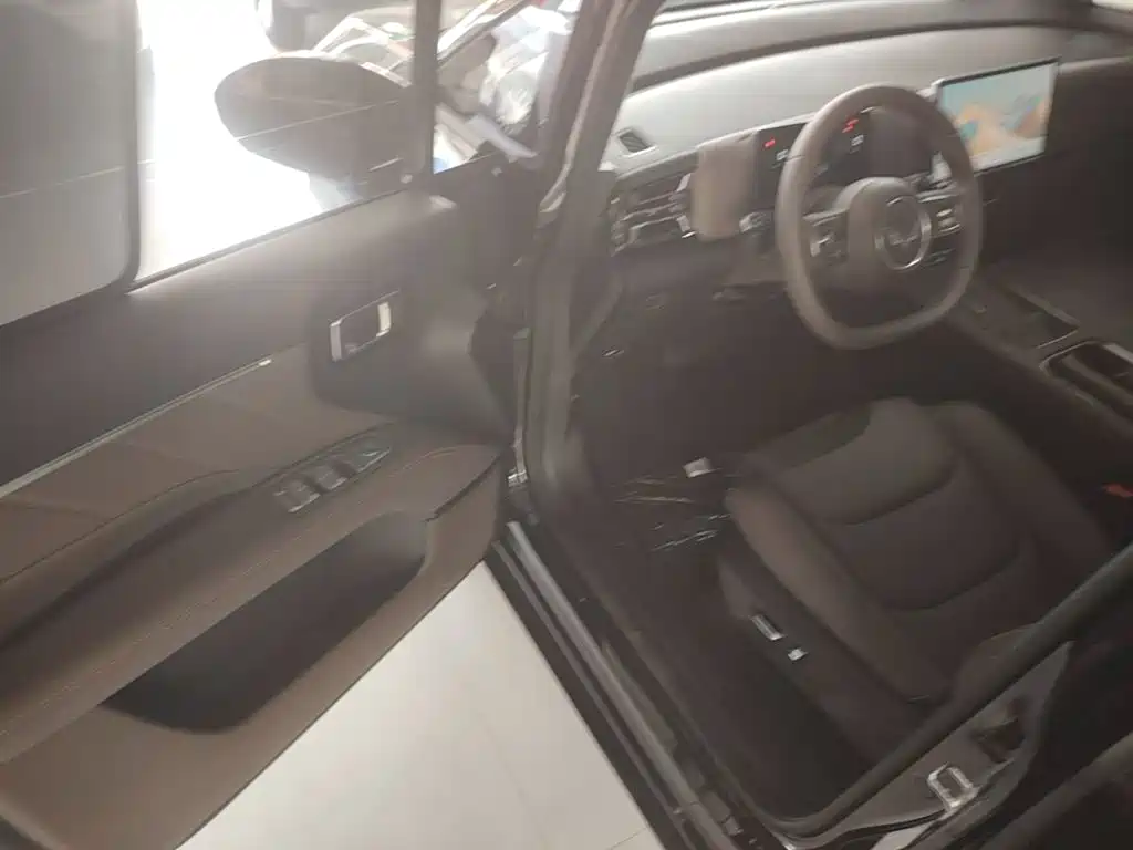 Wuling Xingguang 730 New Energy — миниатюра 16