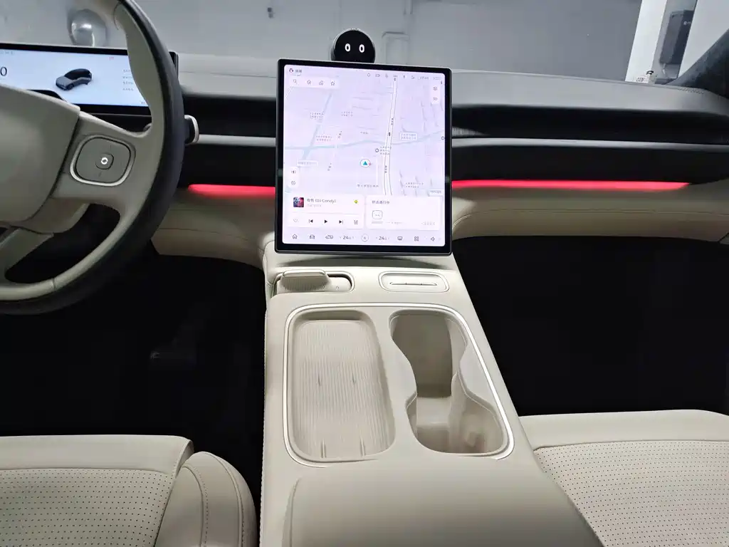 NIO ES6 — миниатюра 6