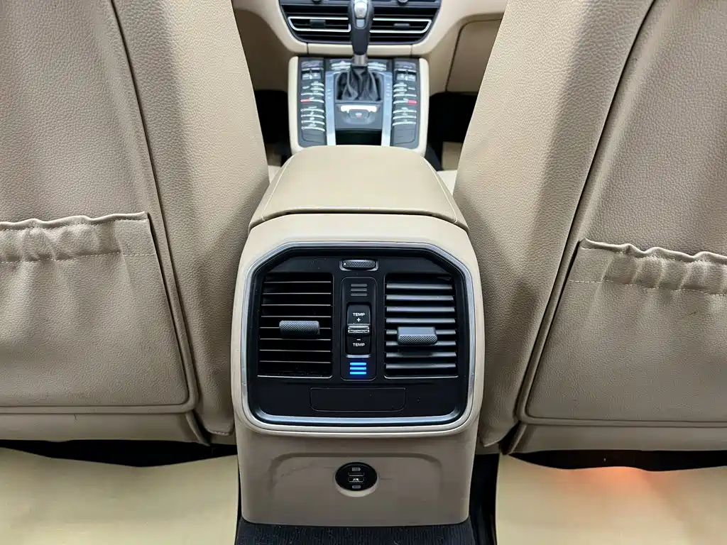 Porsche Macan — миниатюра 20