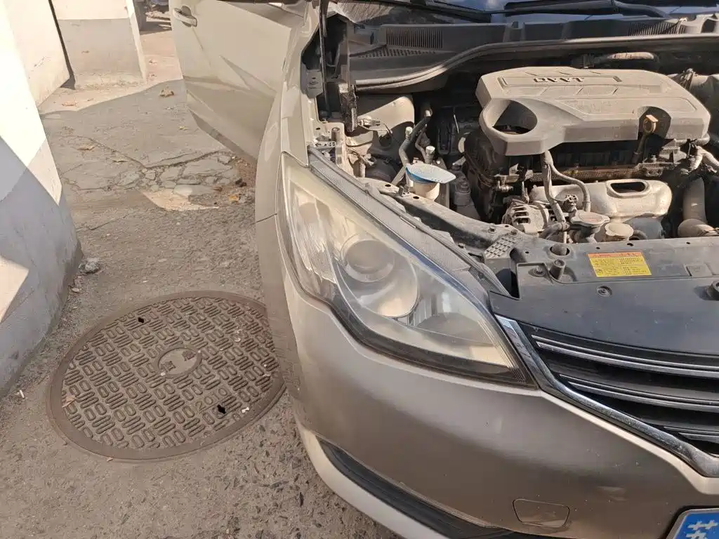 Roewe 360 — миниатюра 7