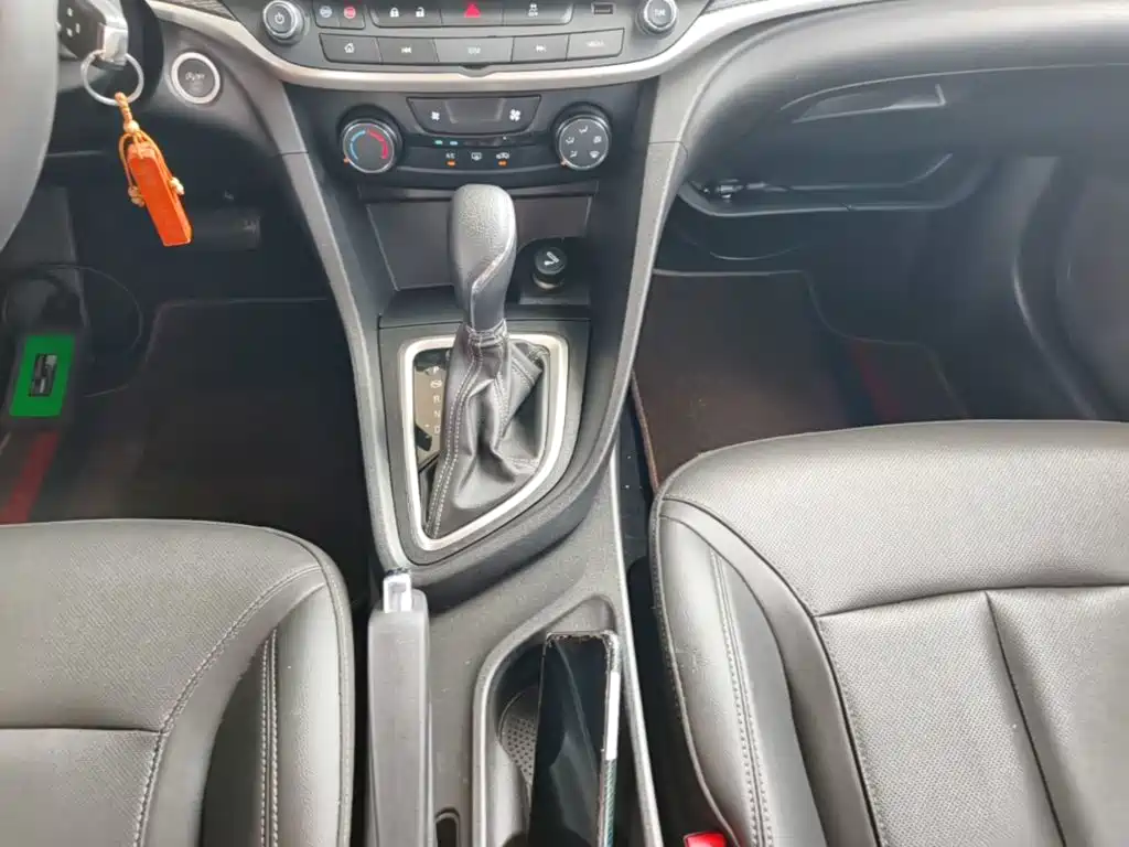Buick Excelle — миниатюра 14