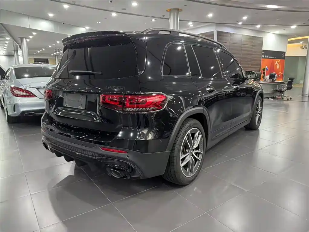 Mercedes-Benz GLB AMG — миниатюра 5
