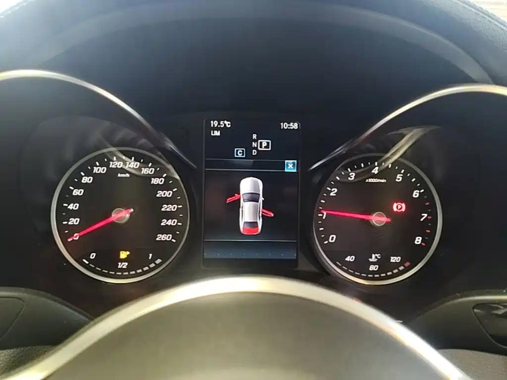Mercedes-Benz C-Class — миниатюра 16