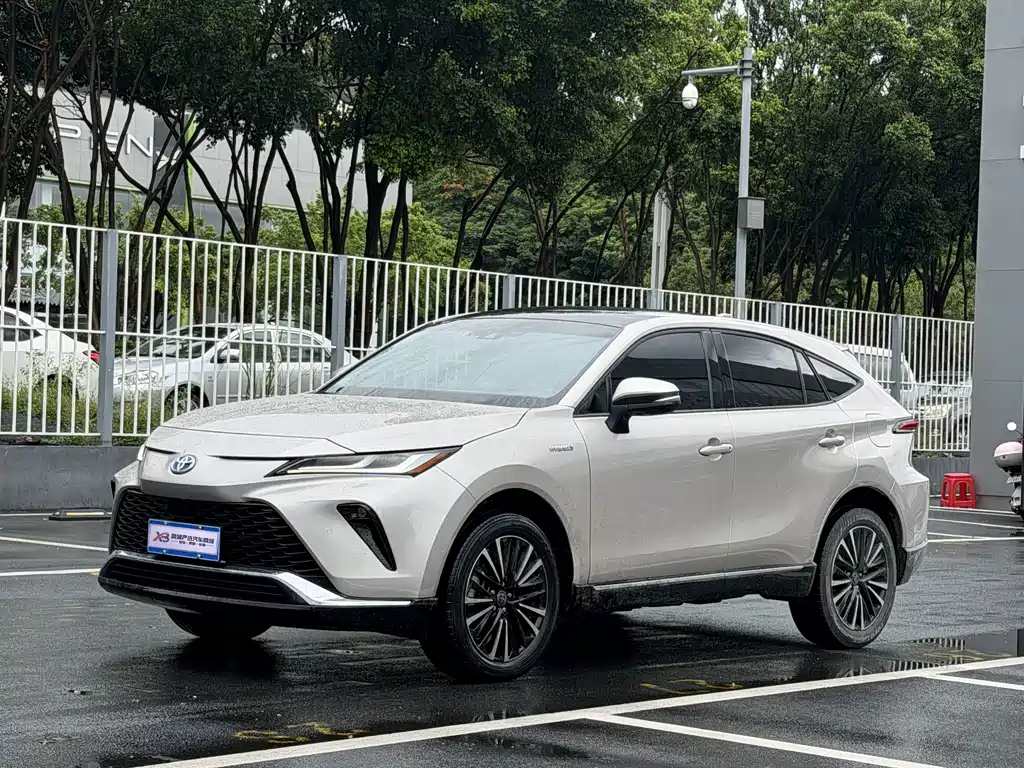 2022 Toyota Venza - zdjęcie 1 z 16