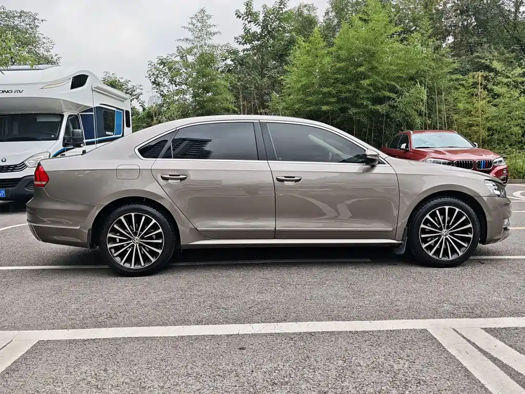 Volkswagen Passat — миниатюра 9