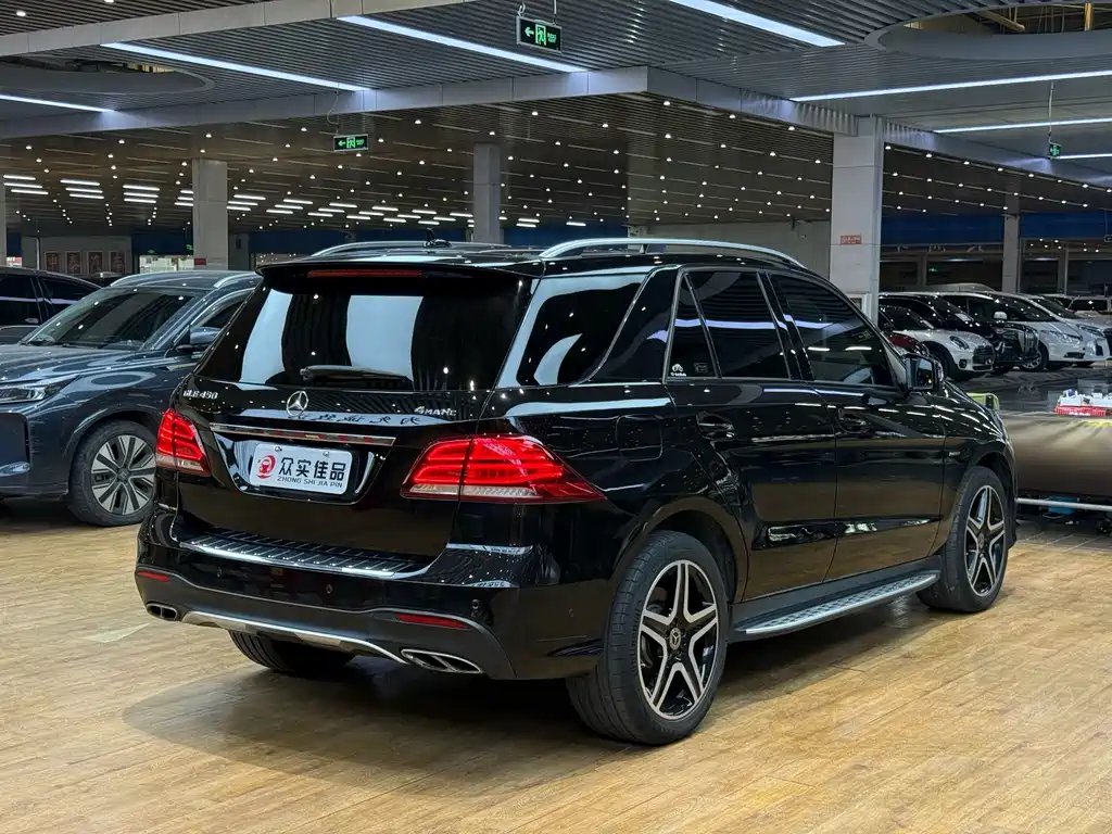 Mercedes-Benz GLE (Import) — миниатюра 5