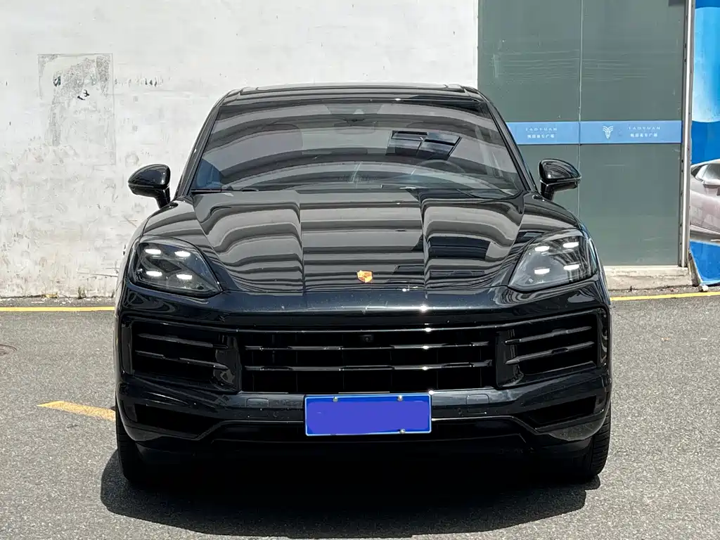Porsche Cayenne 2025