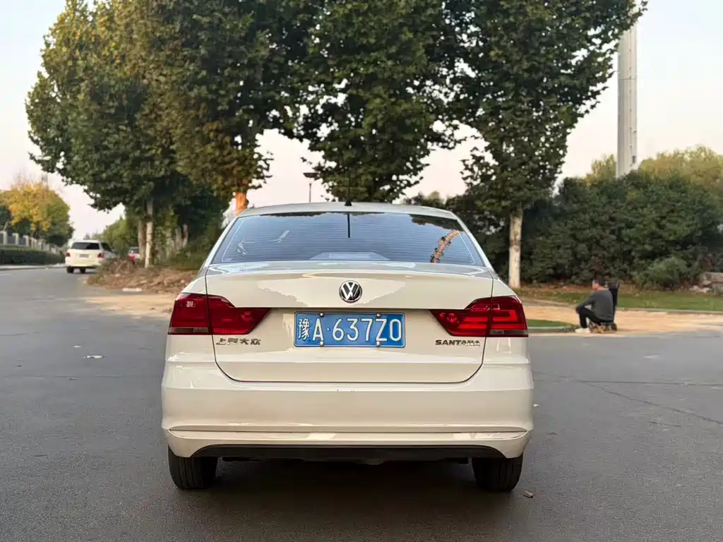 Volkswagen Santana — миниатюра 4