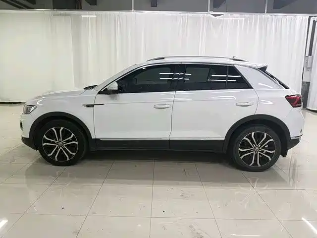 Volkswagen T-Roc — миниатюра 6