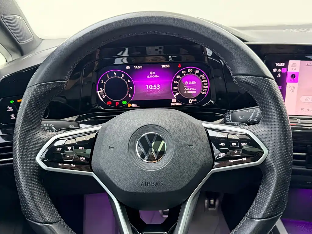 Volkswagen Golf — миниатюра 17