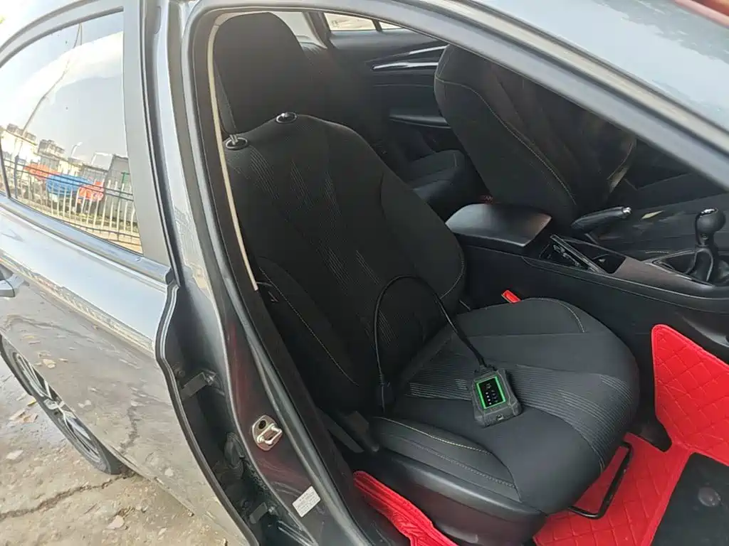 Roewe i5 — миниатюра 25