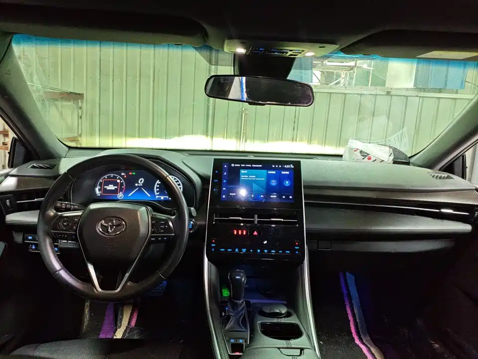 Toyota Avalon — миниатюра 2