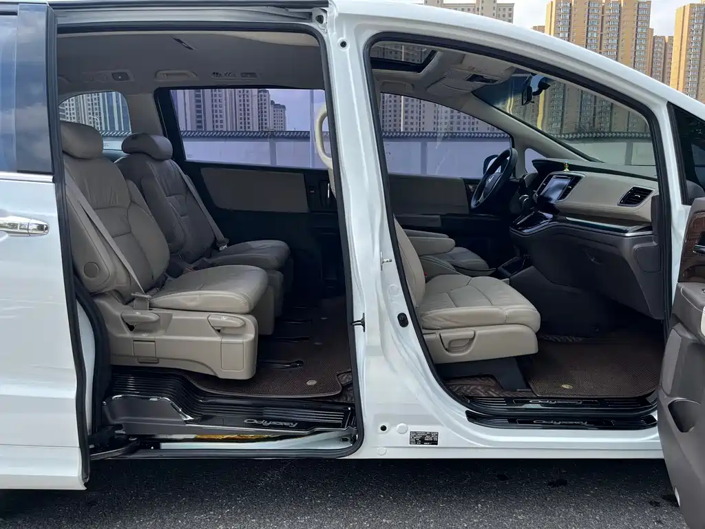 Honda Odyssey — миниатюра 13