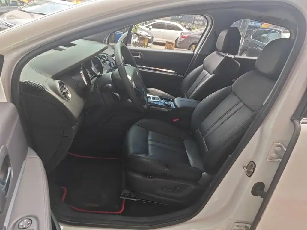 Peugeot 3008 — миниатюра 15