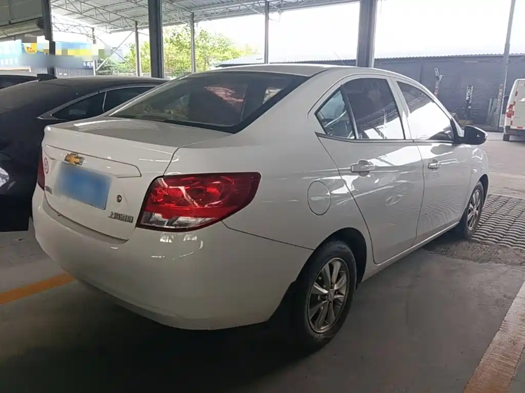 Chevrolet Sail — миниатюра 7