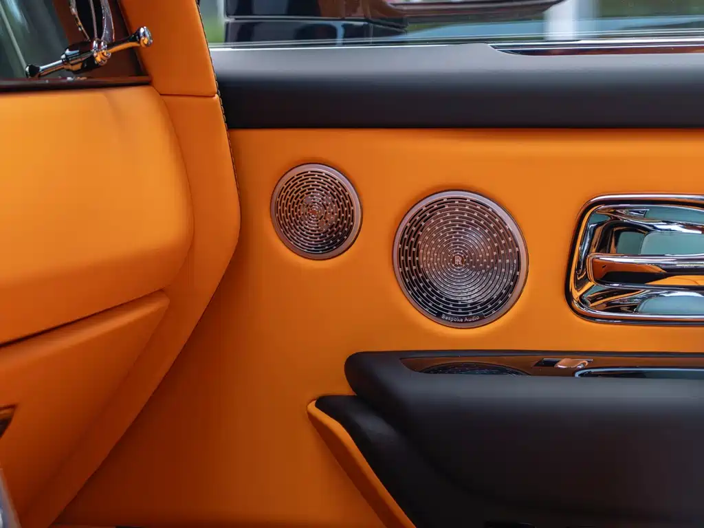 Rolls-Royce Cullinan — миниатюра 10