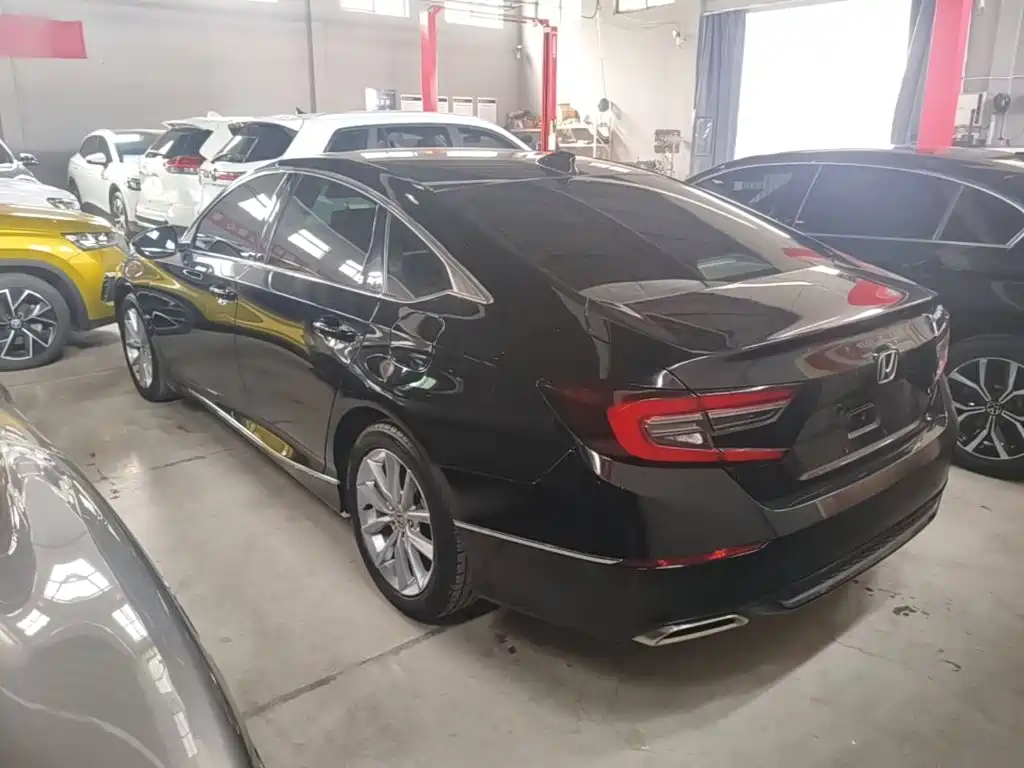 Honda Accord — миниатюра 5