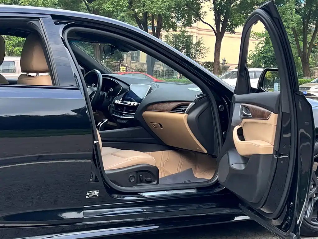 Cadillac CT5 — миниатюра 26