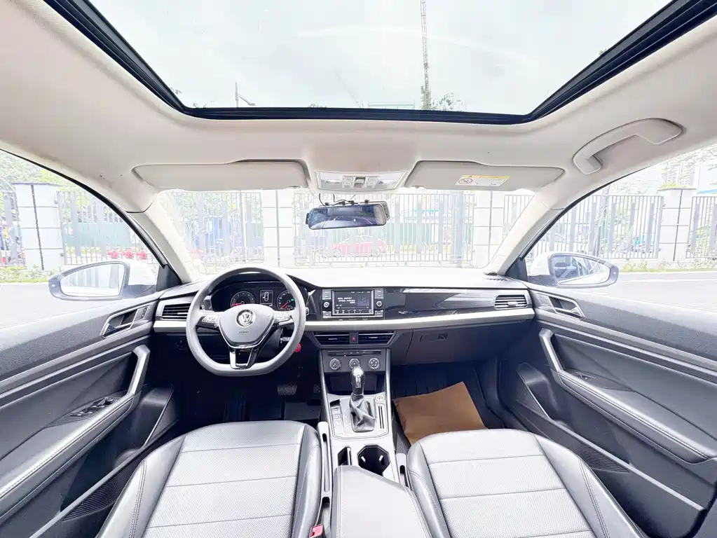 Volkswagen Lavida 2019 1.5L AT Comfort VI