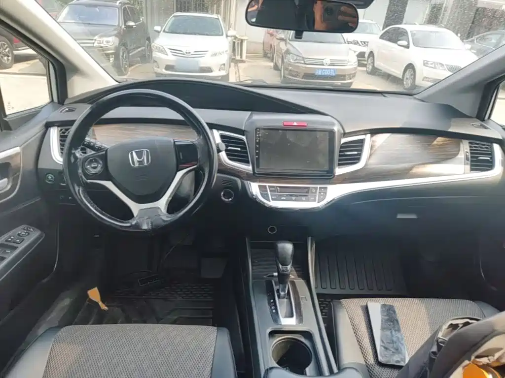 Honda Jade — миниатюра 10