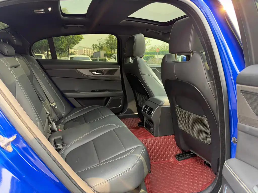 Jaguar XEL — миниатюра 18