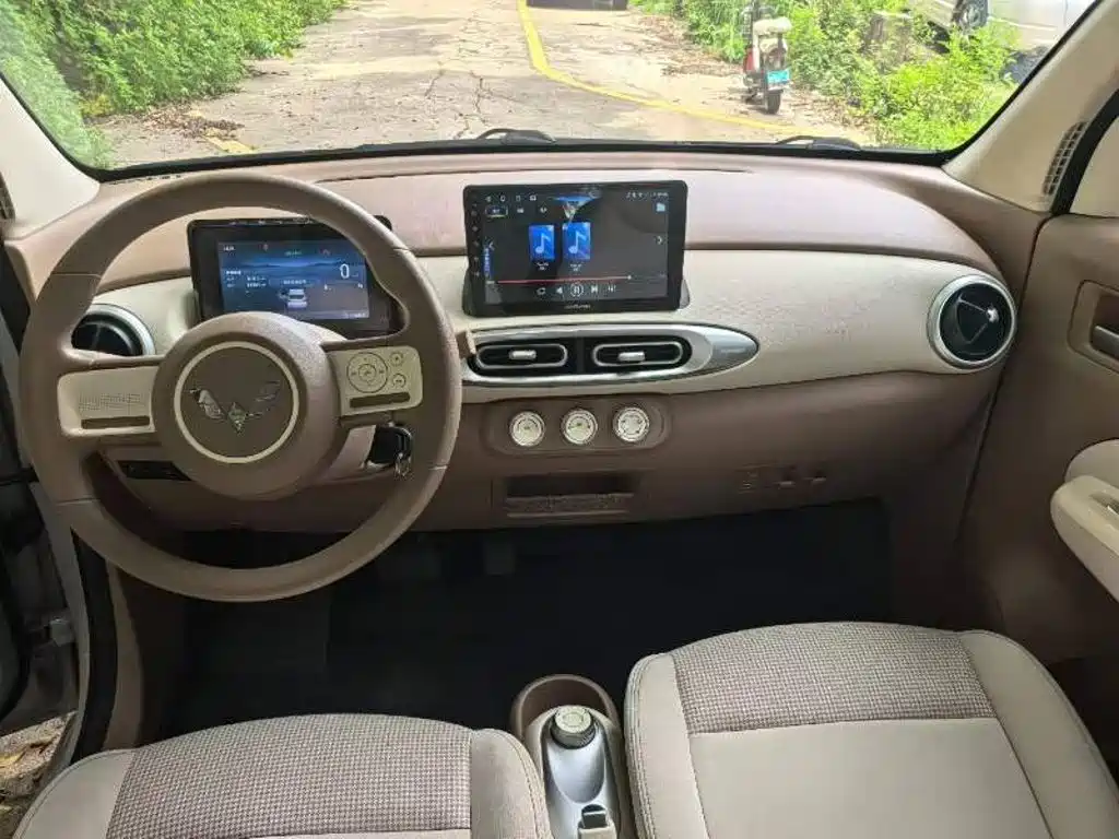 Wuling MINIEV — миниатюра 7
