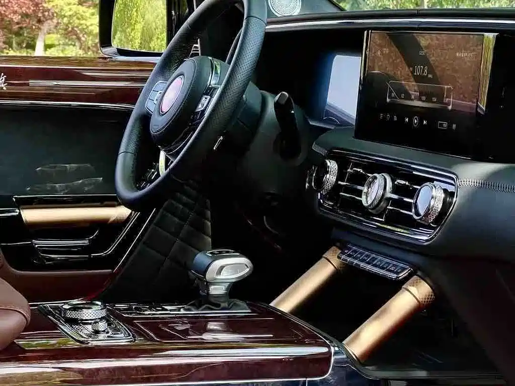 Hongqi Hongqi Golden Sunflower Guoyao — миниатюра 19