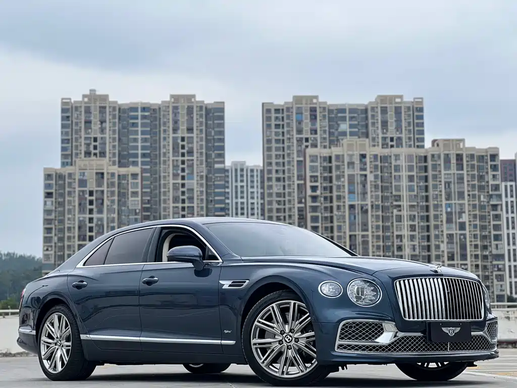 BENTLEY FLYING SPUR PLUG IN HYBRID