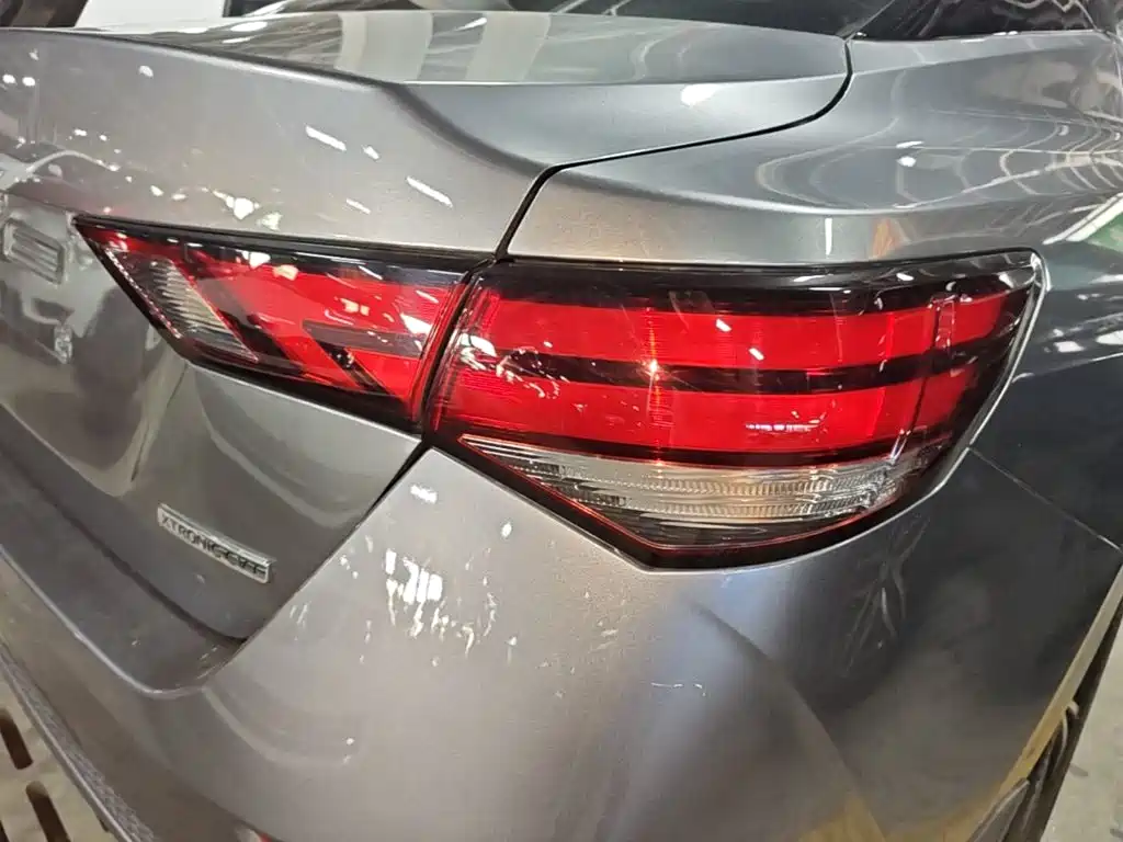 Nissan Sylphy — миниатюра 8