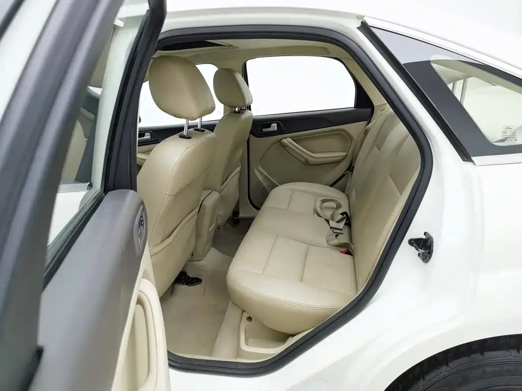 Ford Focus — миниатюра 15