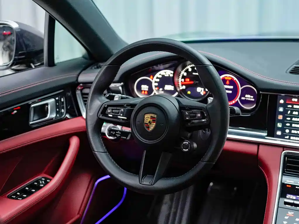 Porsche Panamera — миниатюра 8