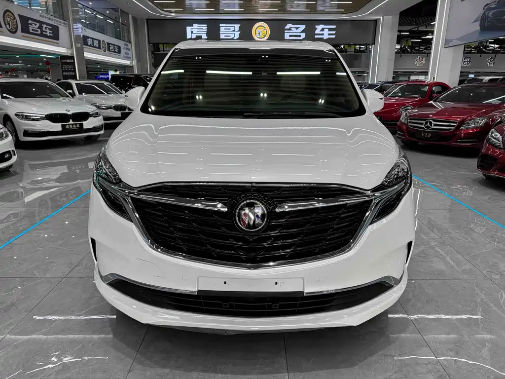 Buick GL8 — миниатюра 2