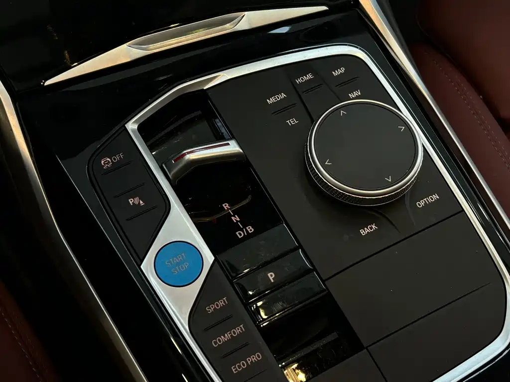 BMW i3 — миниатюра 11
