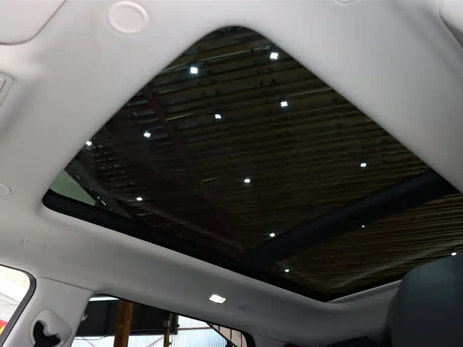 LAND ROVER RANGE ROVER AURORA