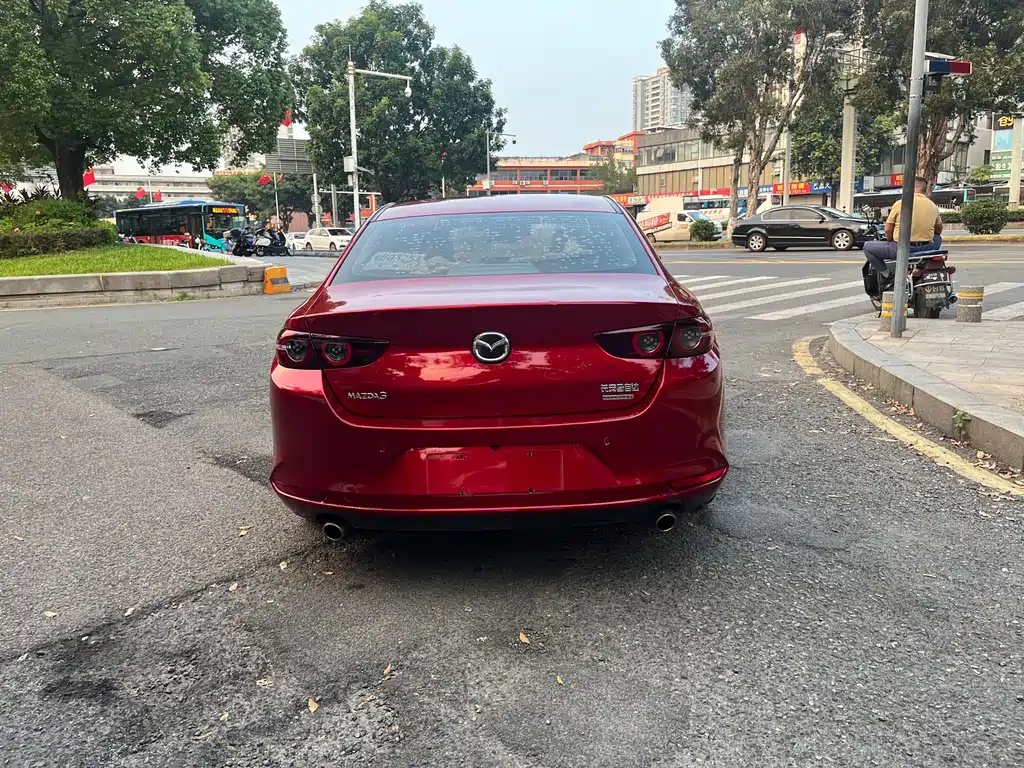 Mazda 3 Axela — миниатюра 4