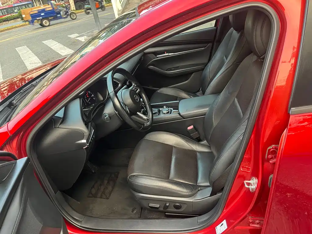 Mazda 3 Axela — миниатюра 7