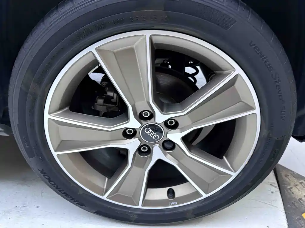 Audi Q2L — миниатюра 21
