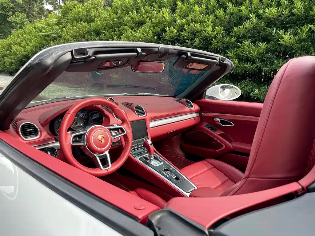 Porsche 718 2016 Boxster 2.0T