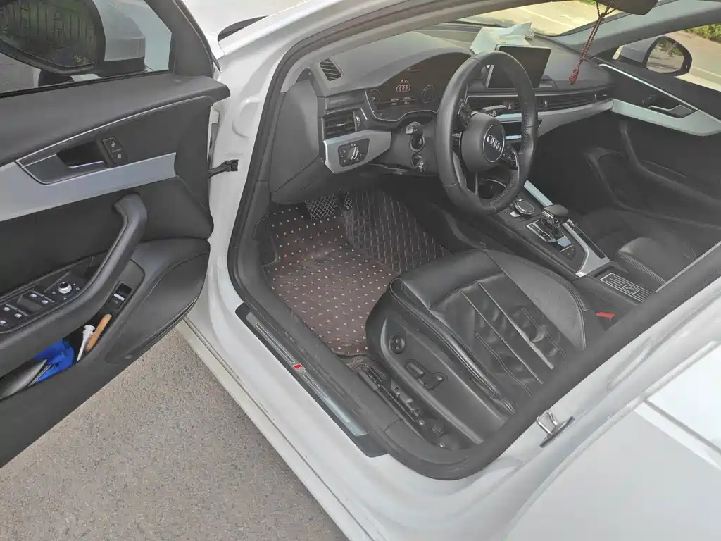Audi A4L — миниатюра 10