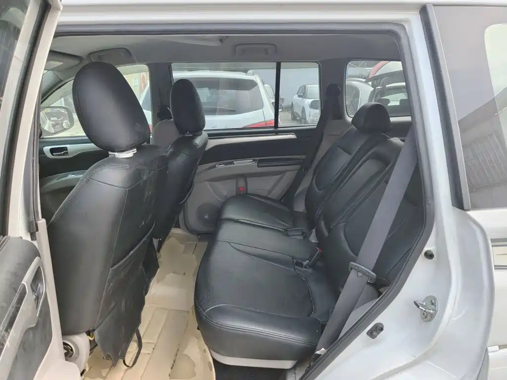 Mitsubishi Pajero Sport — миниатюра 17