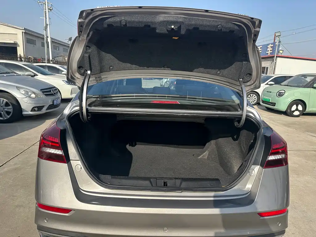 GEELY AUTOMOBILE EMGRAND