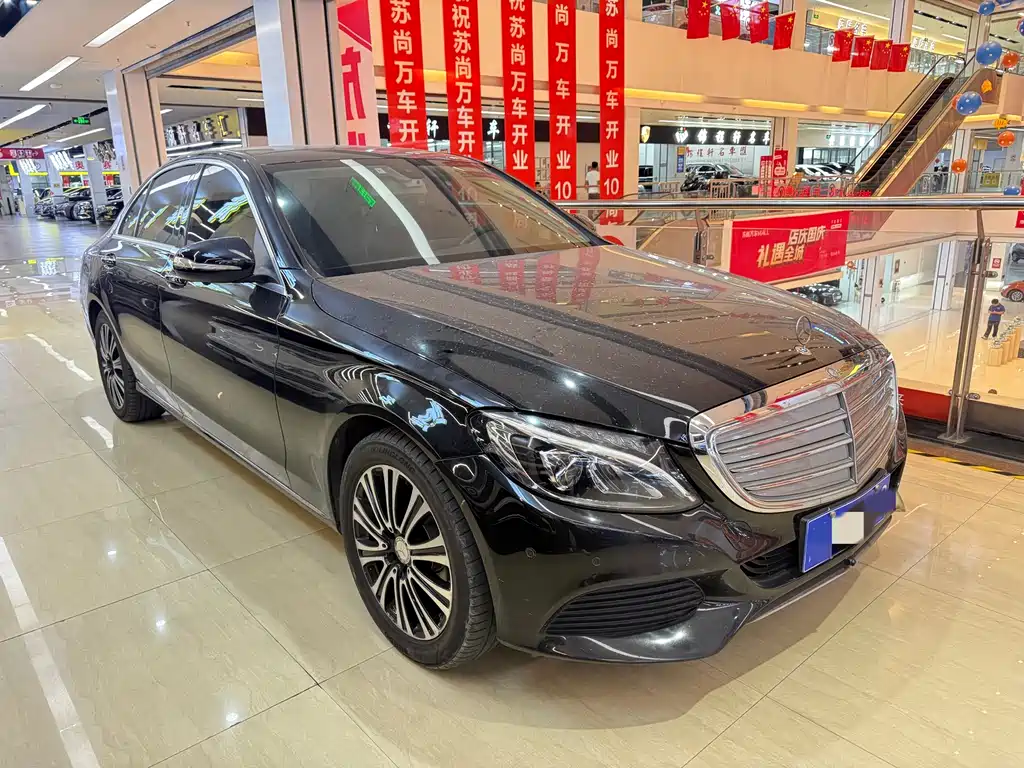 Mercedes-Benz C-Class — миниатюра 3