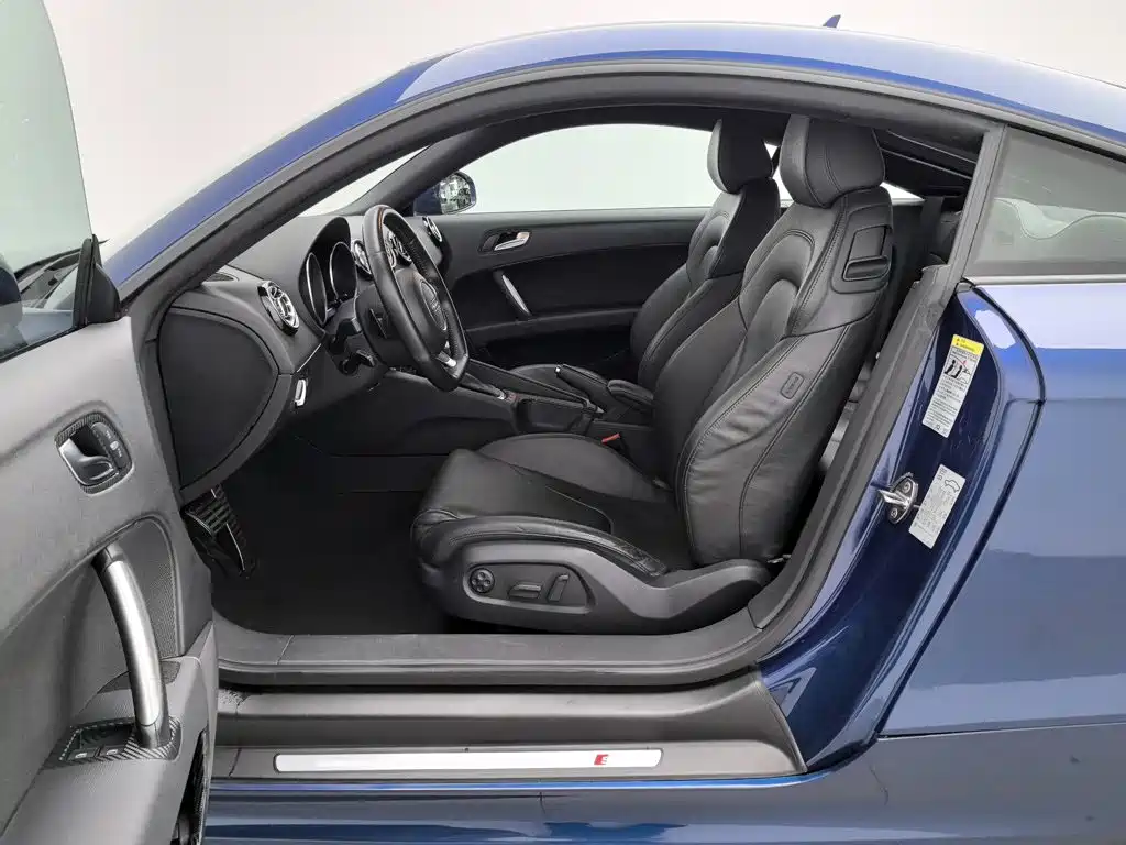 Audi TT — миниатюра 10