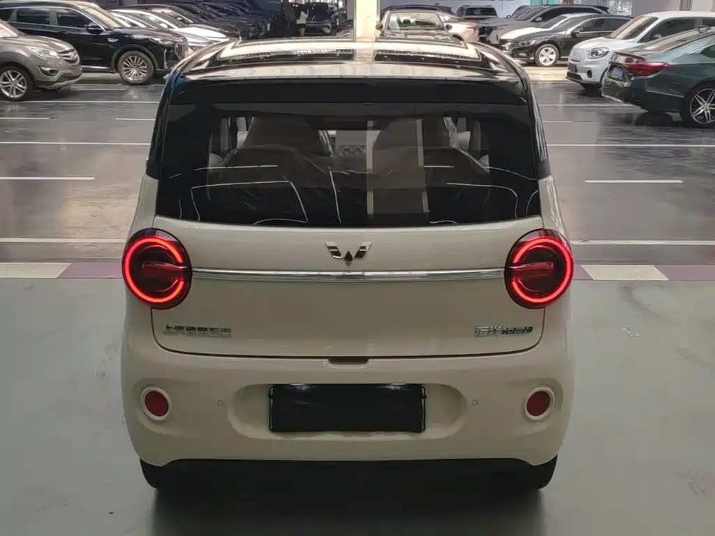 Wuling MINIEV — миниатюра 6