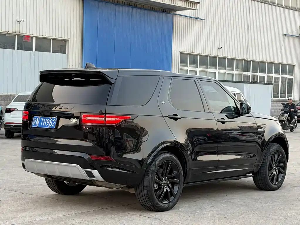 Land Rover Discovery — миниатюра 9