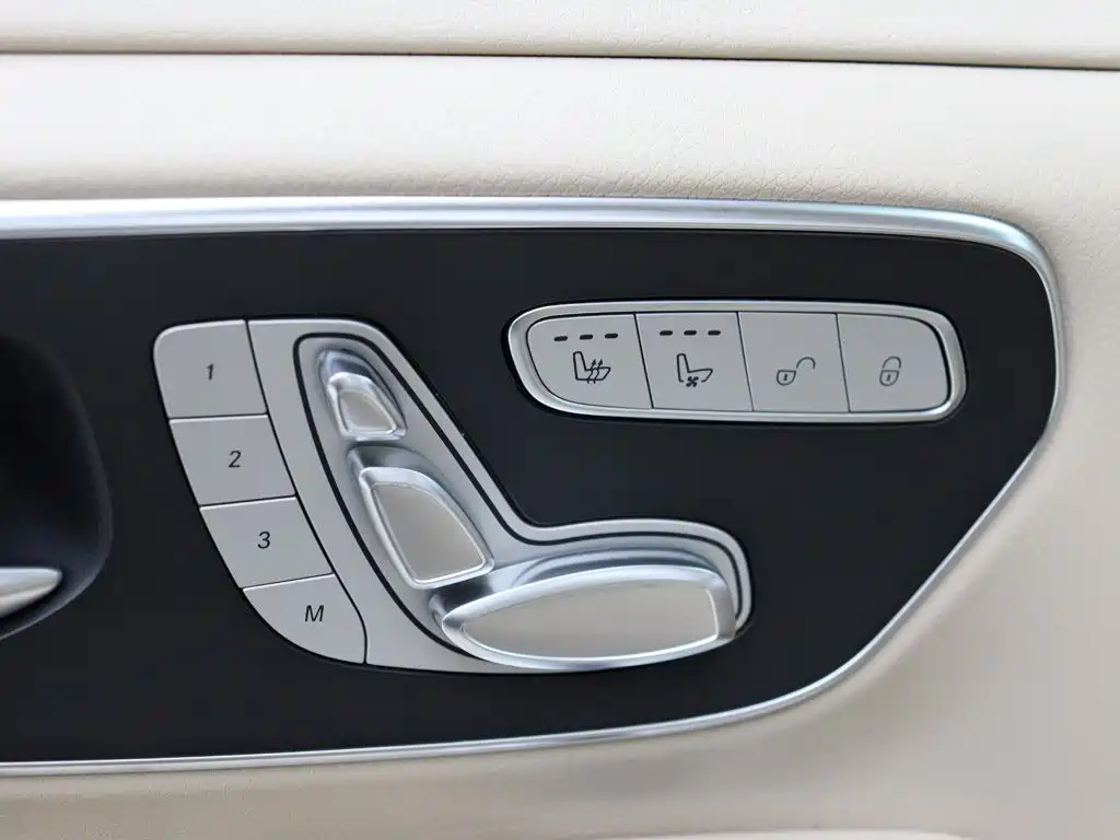 Mercedes-Benz V-Class — миниатюра 4