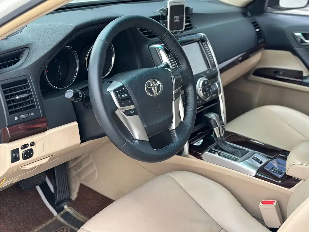 Toyota Reiz — миниатюра 15