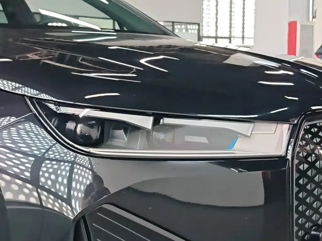 BMW iX — миниатюра 8