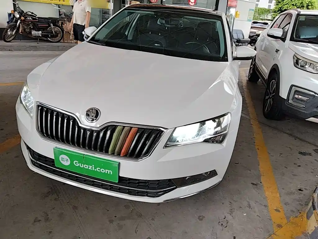 Skoda Superb